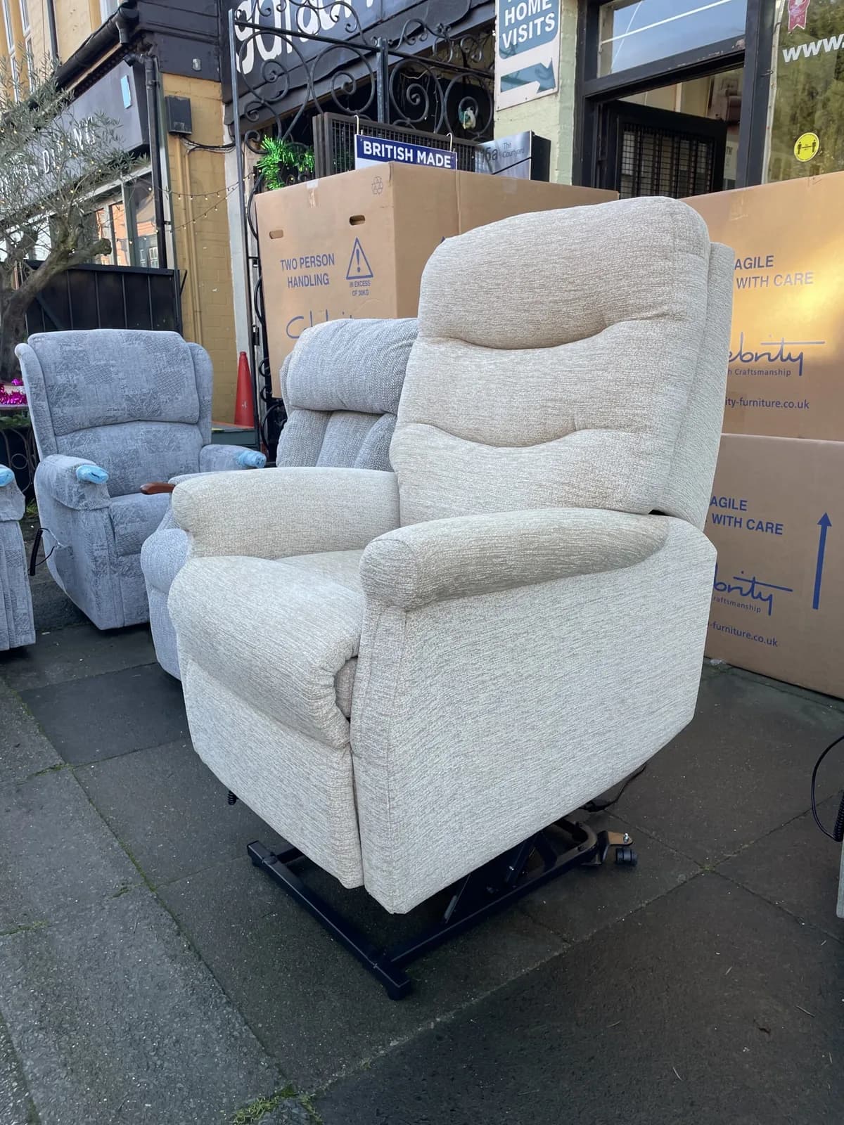 Celebrity Hollingwell CLOUD ZERO Petite Size Triple Motor Riser Recliner Chair in Dune Beige — photograph 1