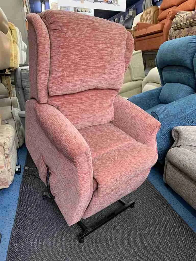 Celebrity Regent Dual Motor Riser Recliner in Lucia Plumb — photograph 1