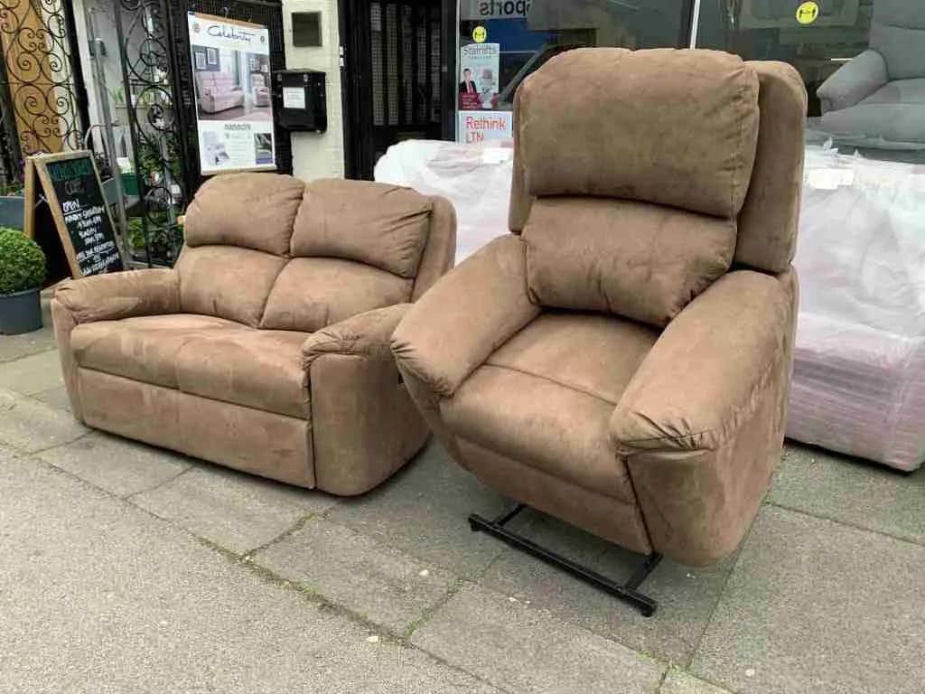 Cambridge Dual Motor Riser Recliner and Reclining 2str Settee — photograph 1