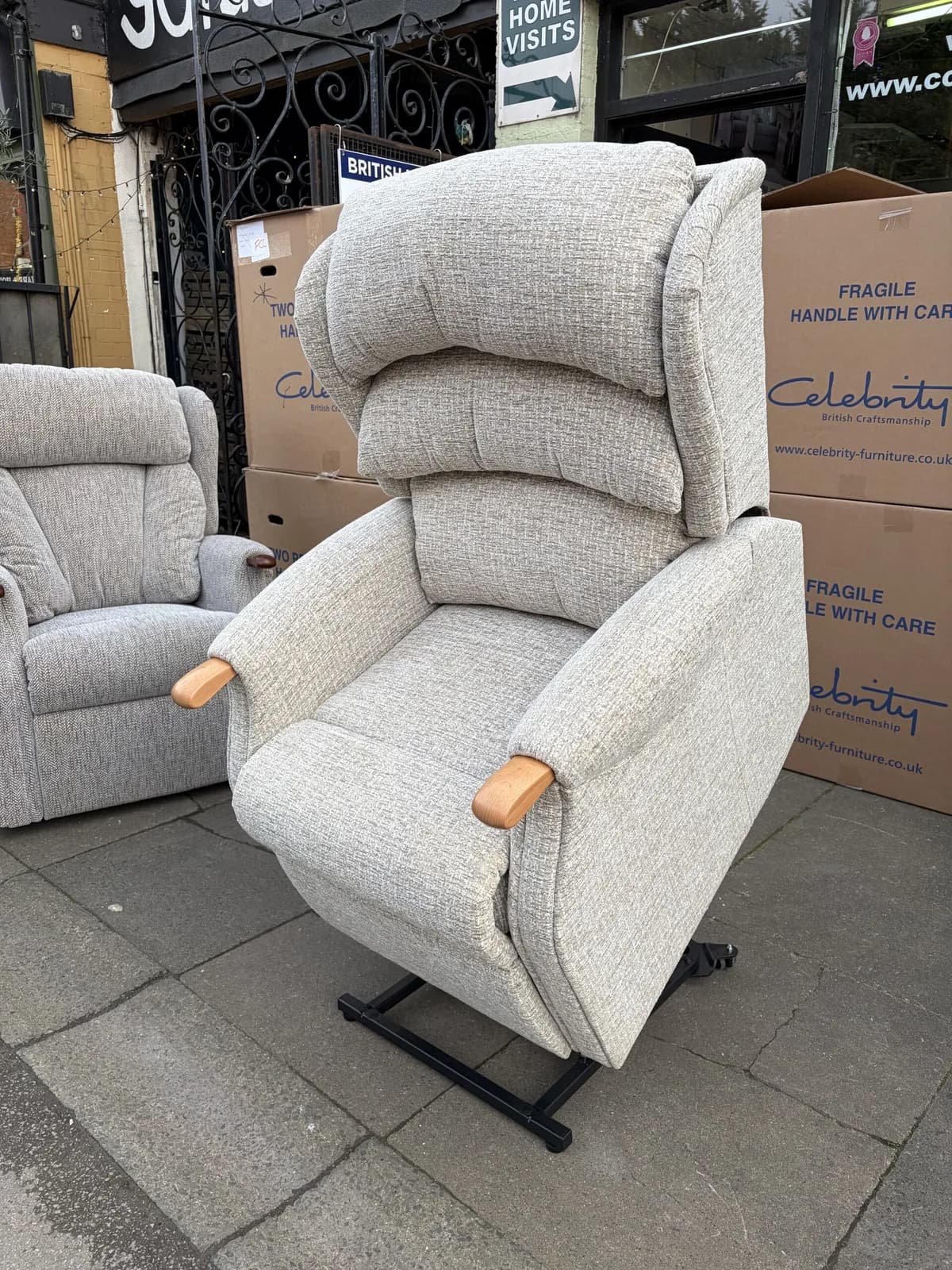 Celebrity Westbury Standard Size CLOUD ZERO Triple Motor Riser Recliner Chair with Adjustable Headrest in Byron Mocha — photograph 1