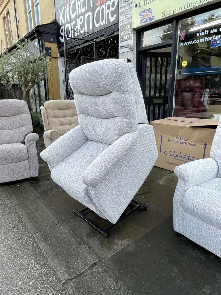 Celebrity Hollingwell Dual Motor Riser Recliner Chair in the Standard Size in BYRON CAPPUCCINO — photograph 1