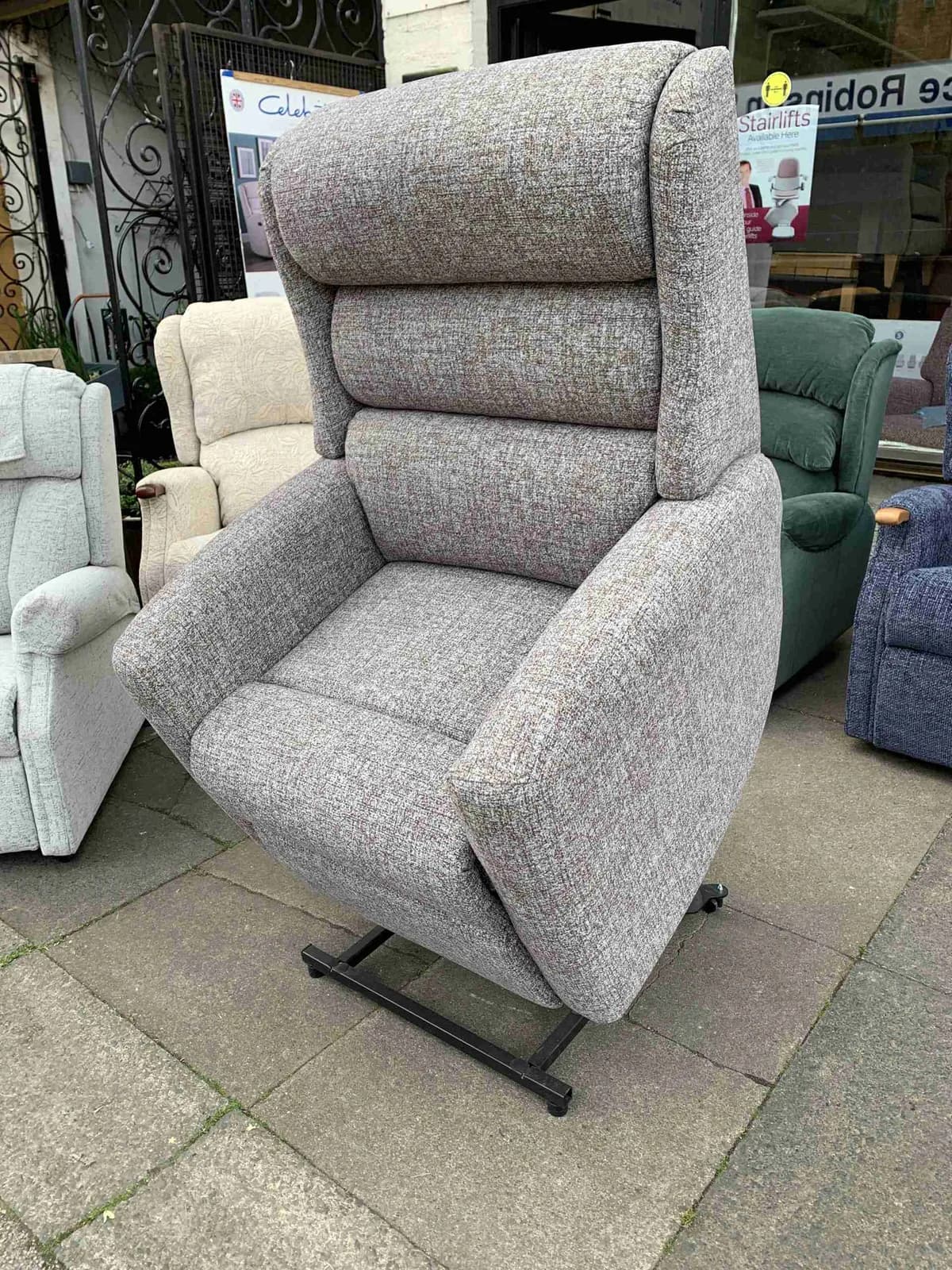 Celebrity Somersby Dual Motor Riser Recliner Chair in Alpine Bark — photograph 1