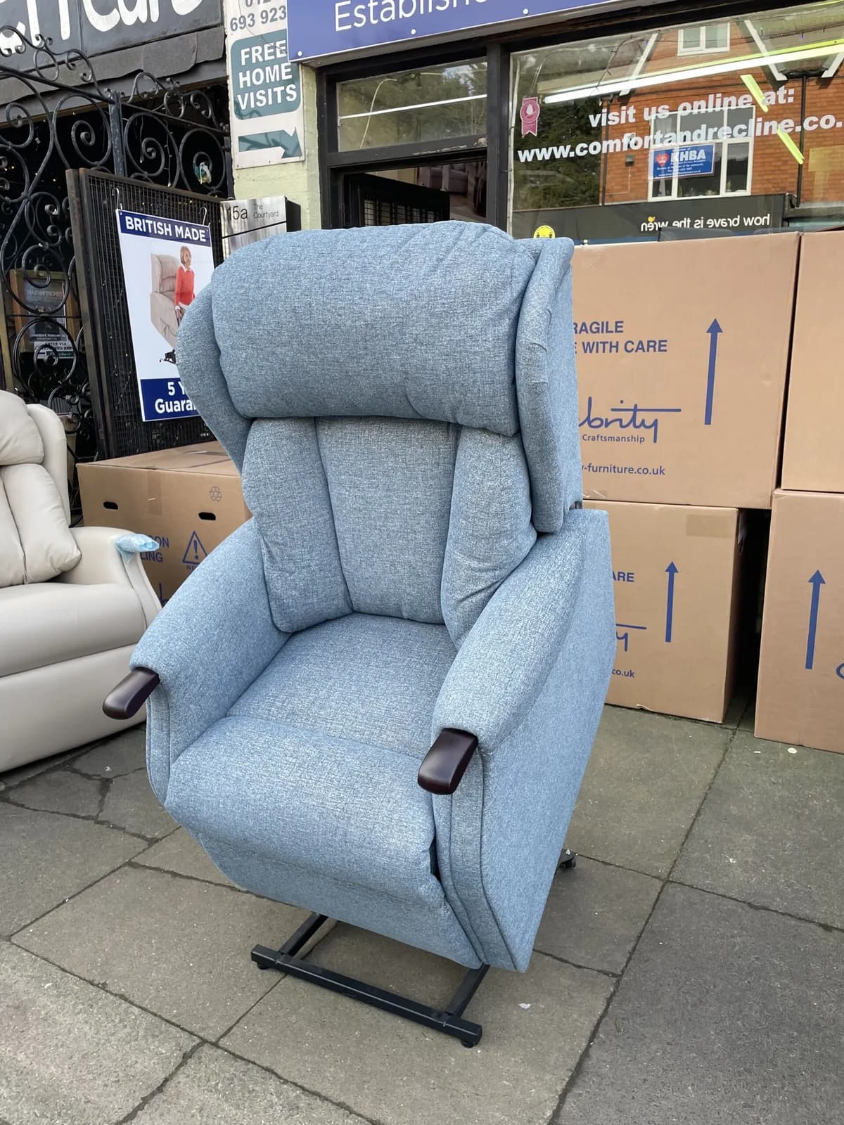 Celebrity Canterbury Standard Size Dual Motor Riser Recliner in Kira Sapphire — photograph 1