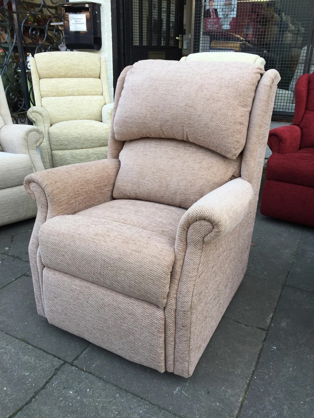 Celebrity Regent Fixed Chair in Savannah Coca — photograph 1