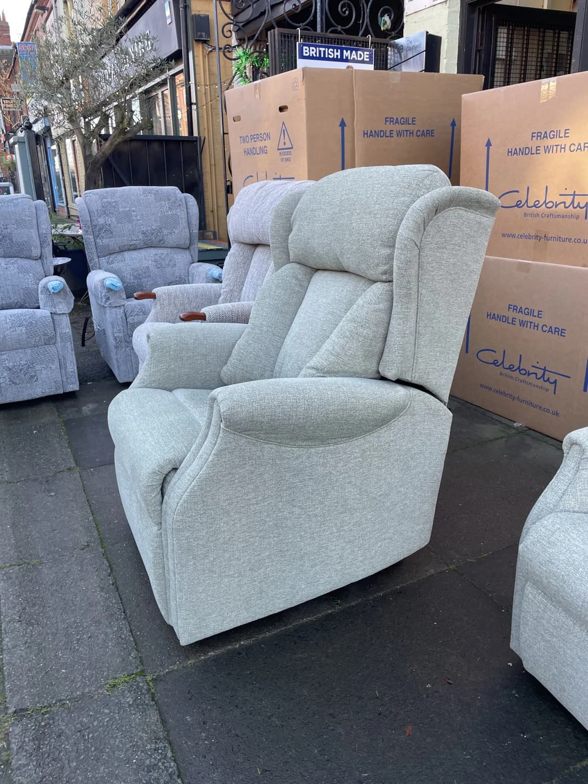 Celebrity Canterbury Cloud Zero Triple Motor Riser Recliner in Large size in Kira Sage — previous listing 2 — photograph 1