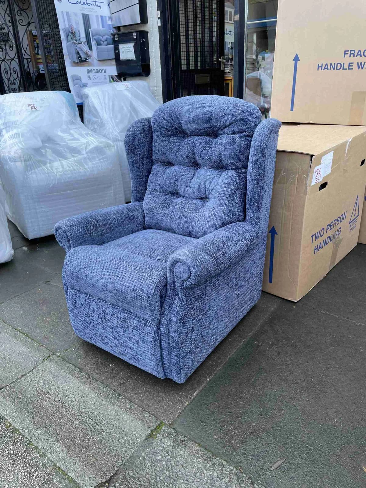 Celebrity Woburn Petite Fixed Chair in Weave Midnight — photograph 1