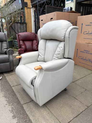 Canterbury Large Cloud Zero chair in Ascot Stone Grey leather, upright front view