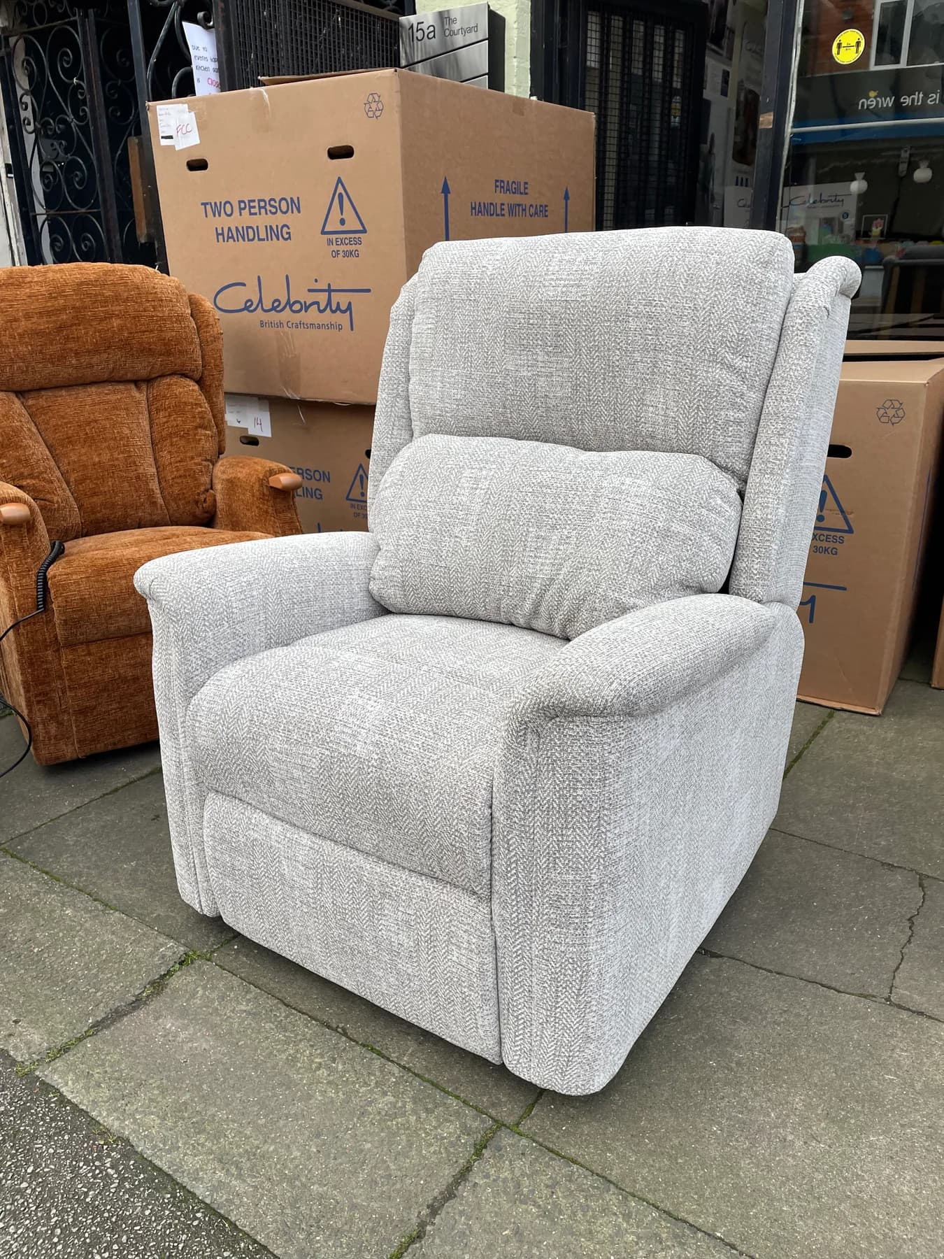 Farndon Large Cloud Zero chair in Montage Pebble fabric, upright front view
