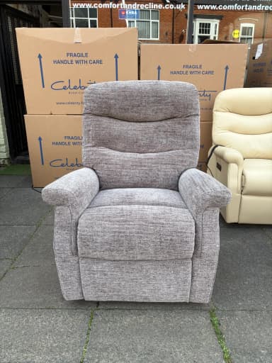 Hollingwell Large dual-motor riser recliner in Dune Chestnut, upright front view