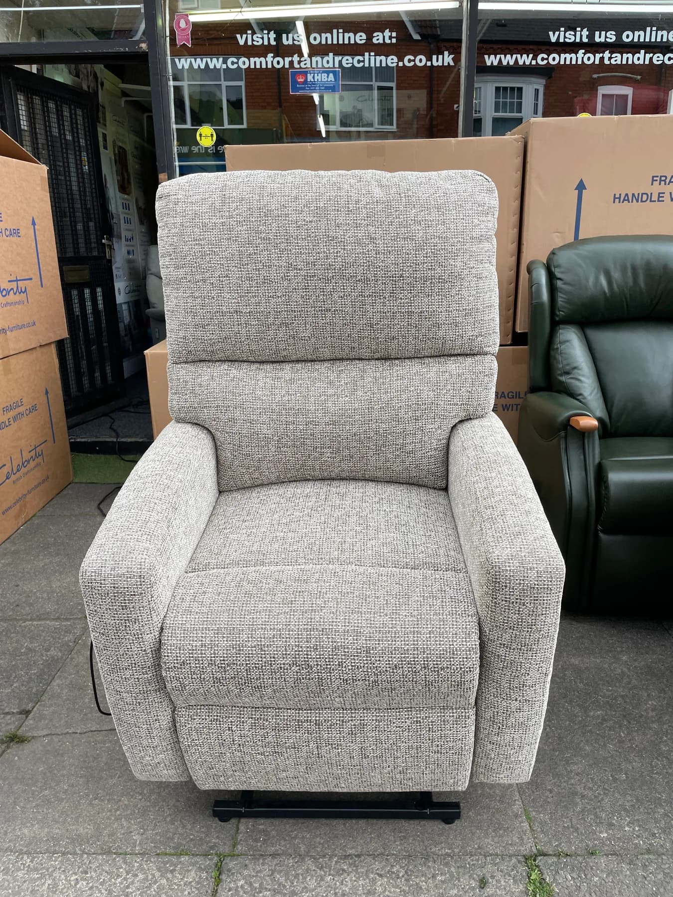 Southwell Large Cloud Zero chair in Hessian Mocha fabric, upright front view
