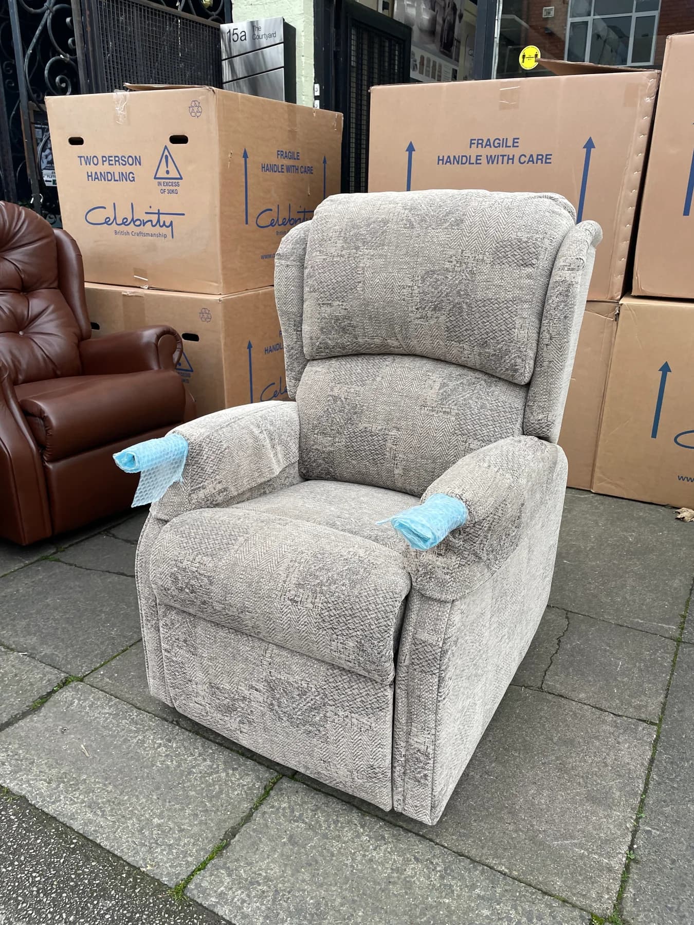 Wrestbury Standard dual-motor chair in Viareggio Fawn fabric with armcaps, upright front view